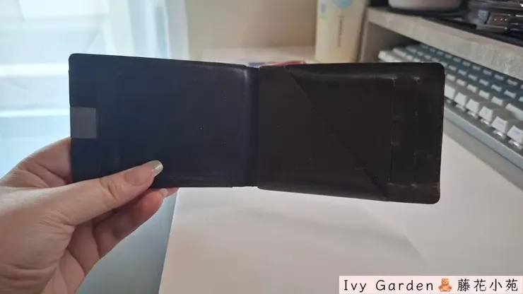 四卡夾+一紙幣位