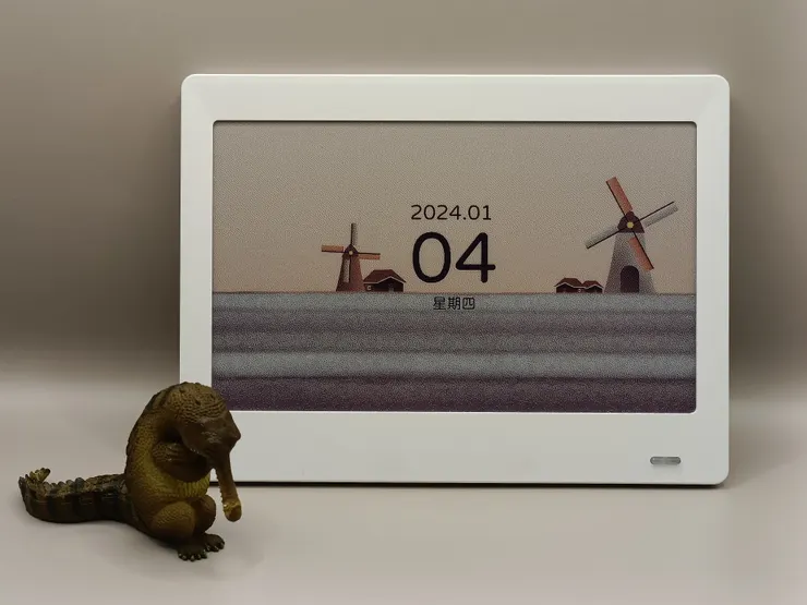 來源：ULANI 永恆曆 (公仔自備)