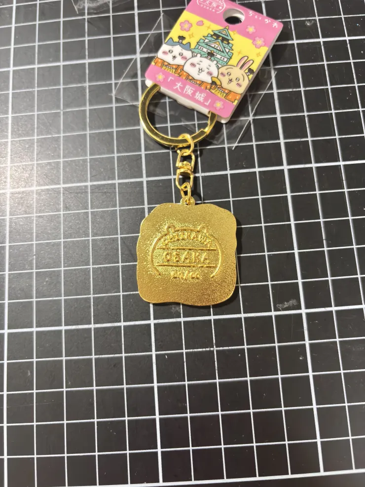 原來背面長這樣啊