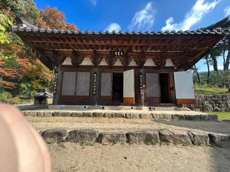 手指不小心入鏡了……