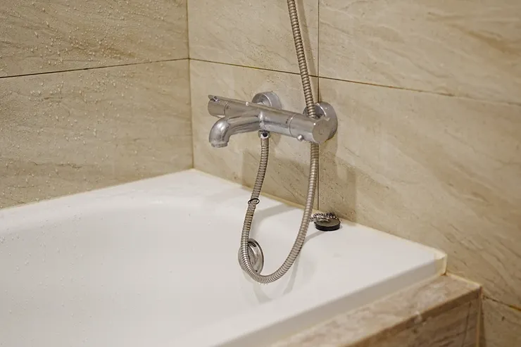 原有的淋浴組