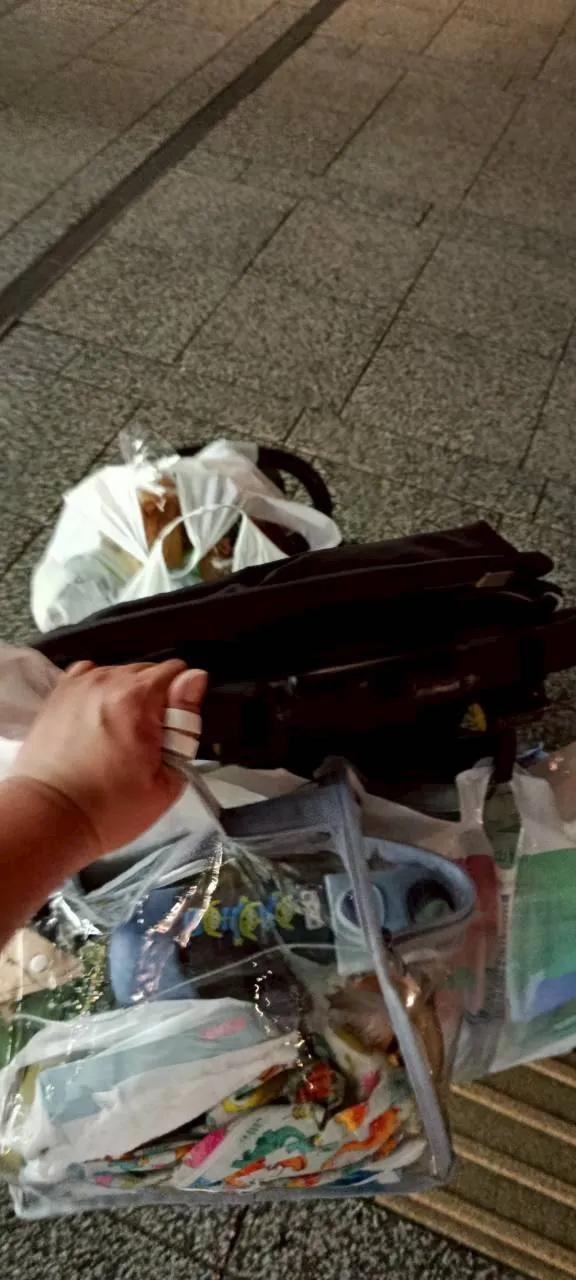 採買了大包小包🤣，都在推車上