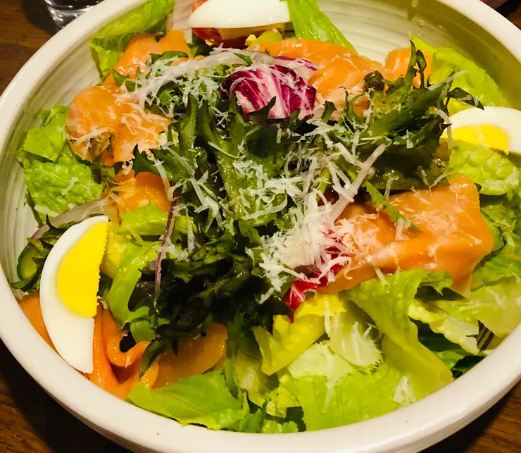 煙燻鮭魚沙拉