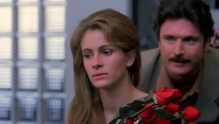 《與敵同眠》中受老公宰制的妻子