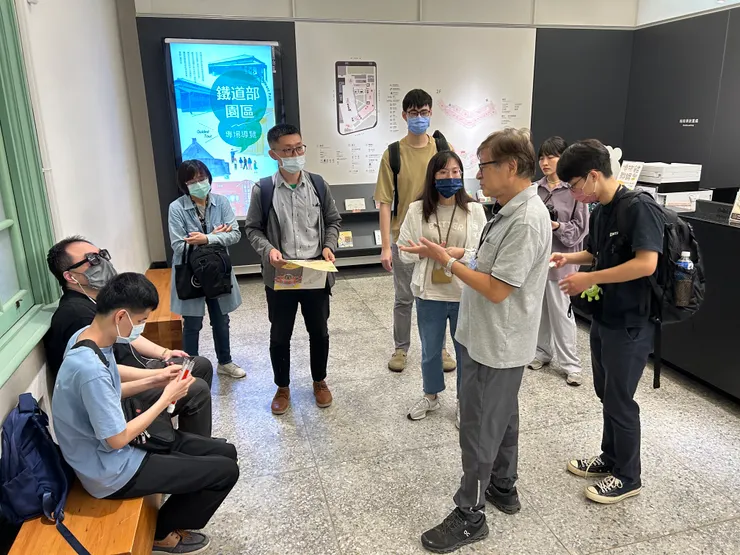 還沒進場探勘，大家已經開始熱烈討論了！