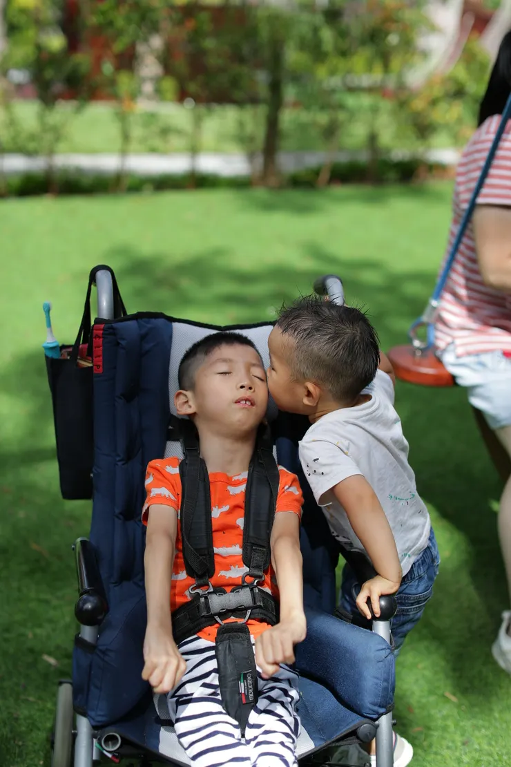 哥哥~我愛你............2020