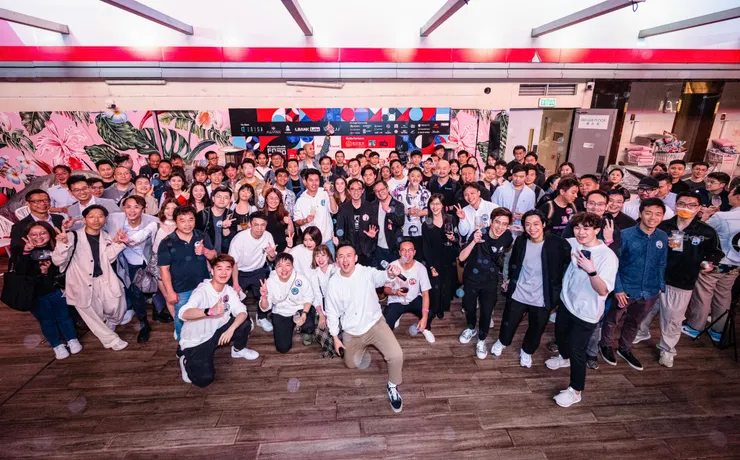 FOMO HK300+ 活動參加者與活動主辦團隊合照。