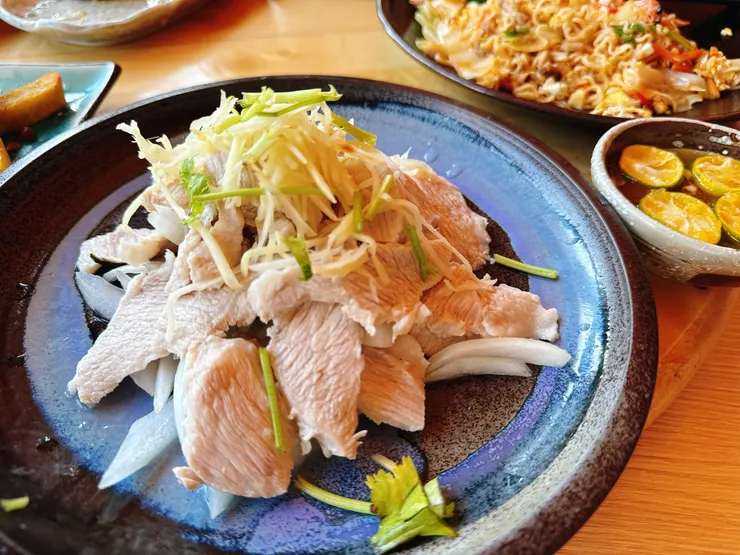 桔醬松阪肉 $320/份 - 這道菜CP值偏低，桔醬與肉體的組合搭配不符，有點各走各的路的感覺