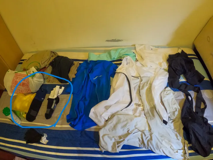 兩雙長襪可以輪替使用。