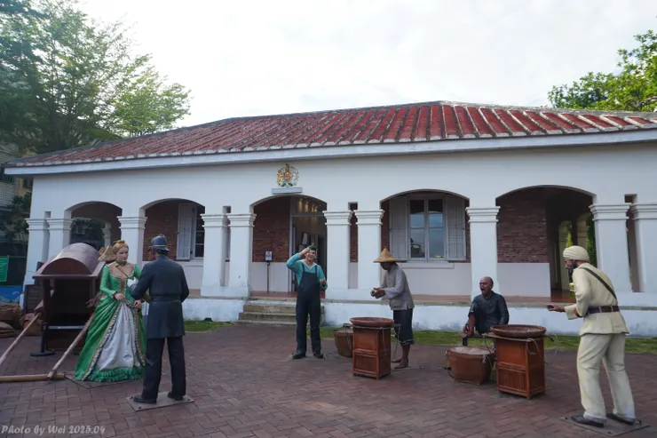 超逼真的蠟像真的會忍不住想和他們演戲拍照~