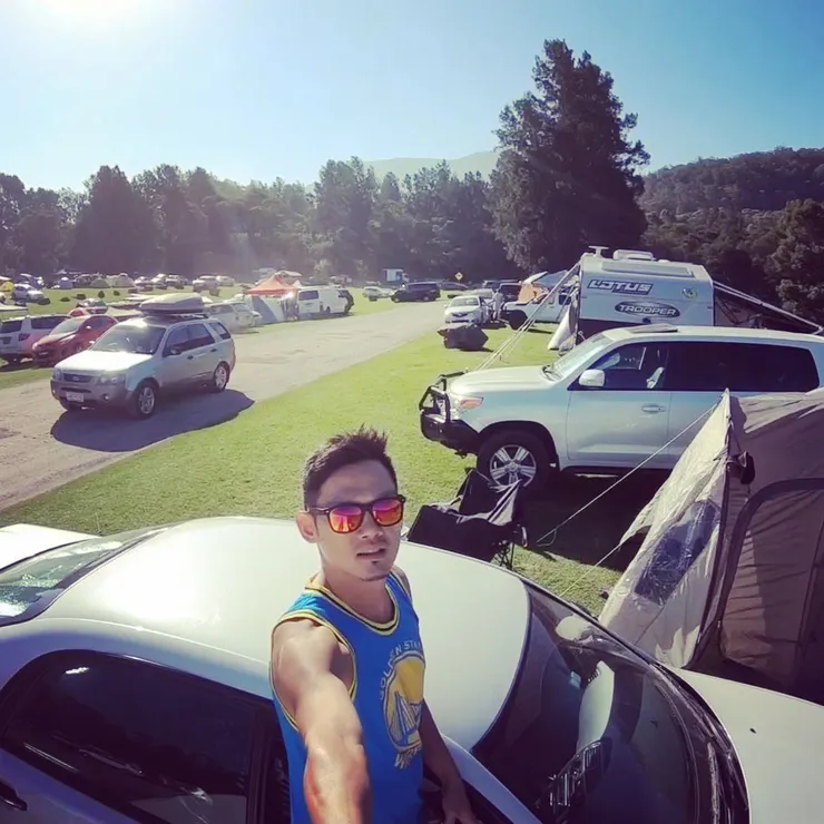 曾經的我，很確定自己要的樣子。那時候的陽光、車子、帳篷，都是我生活的選擇，不是妥協。