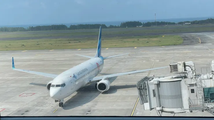 在瑪琅機場,我拍下了即將搭乘的鷹航737-800飛機