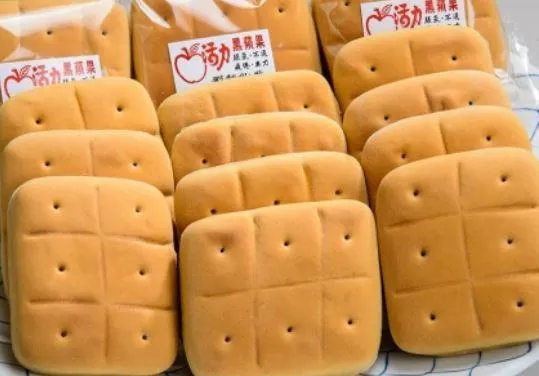 紮實又香甜的蘋果麺包。取自「劉面包廠」