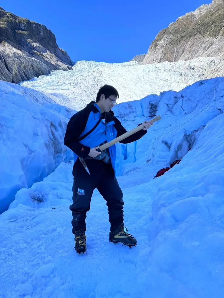 好吧 我應該是誤會怎麼彈吉他了