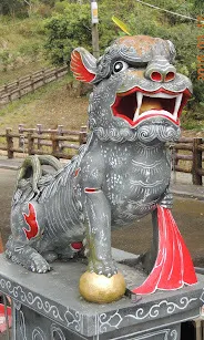 神靈活現的石獅（圖片截圖於網路）