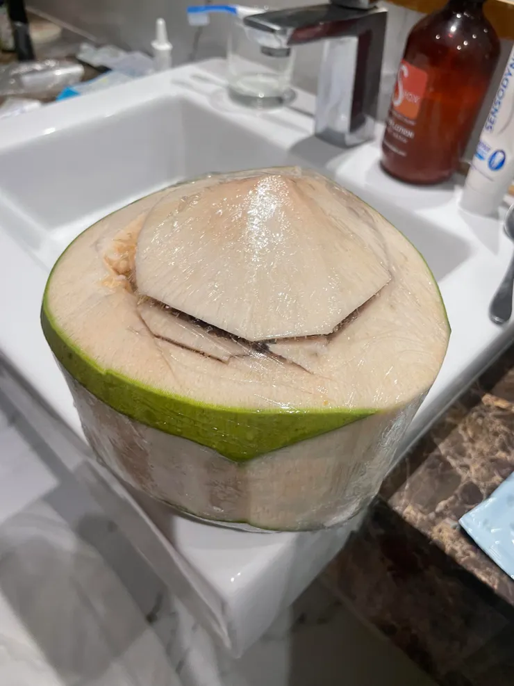 解鎖廁所開椰子的新奇體驗