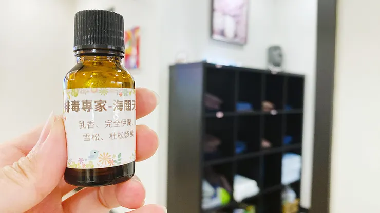 台北泰式按摩推薦【花廂鳥語】精油按摩，五行精油│泰式按摩推薦（預約制）
