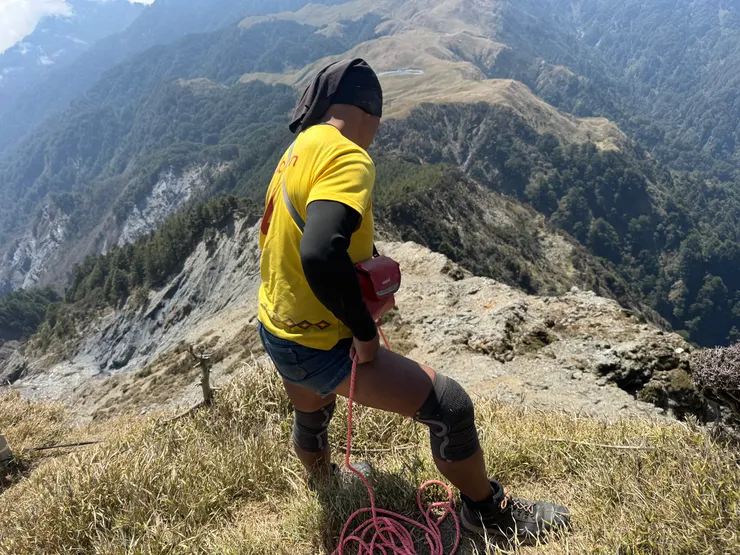 暖心協作協助安全確保。