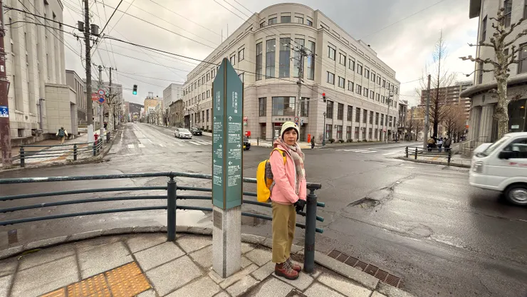 日銀通和色內大通，往色內大通方向去堺町通商店街。