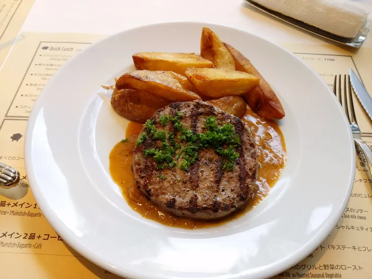 法式漢堡排（圖片來源：金匠）