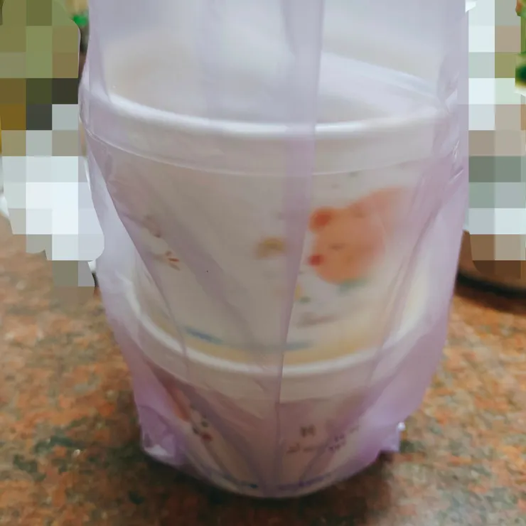 小米粥、酸辣湯。