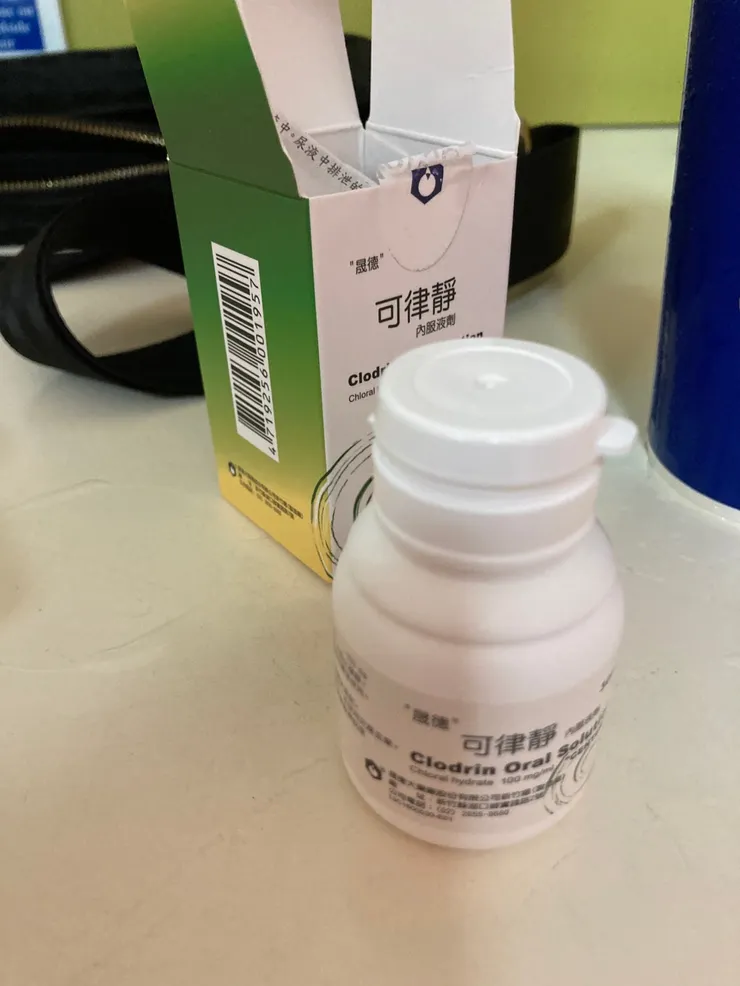 腦傷兒日常服用的藥的劑量與體重相關。