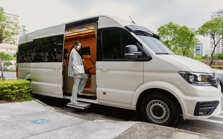 （圖／悅事保姆車）