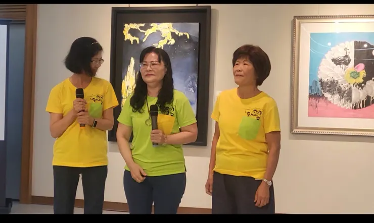 〔台中市新世紀合唱團〕溫錦惠、楊采蓁、張慧齡(李建崑攝影)