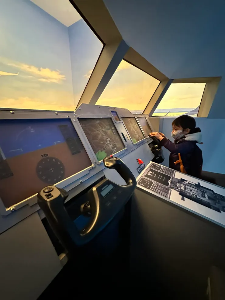 中央公園遊客中心的實體737客機機艙。