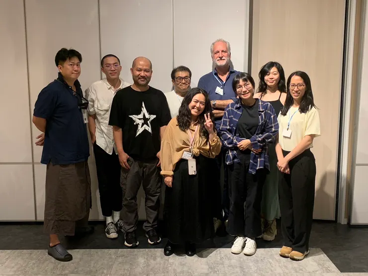 Brice導演、學員和辛苦的翻譯