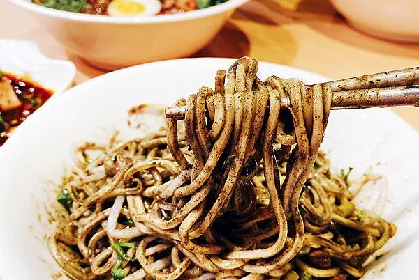 五股美食推薦│一面之緣-襄楚麵食館 (五股店) 