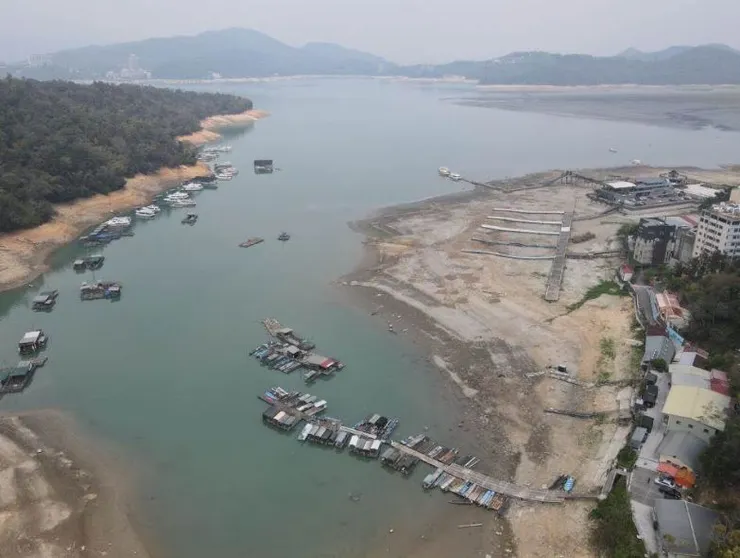 南邊湖  在日月潭大缺水下乍現邵族人遷移路線  圖片來自網路