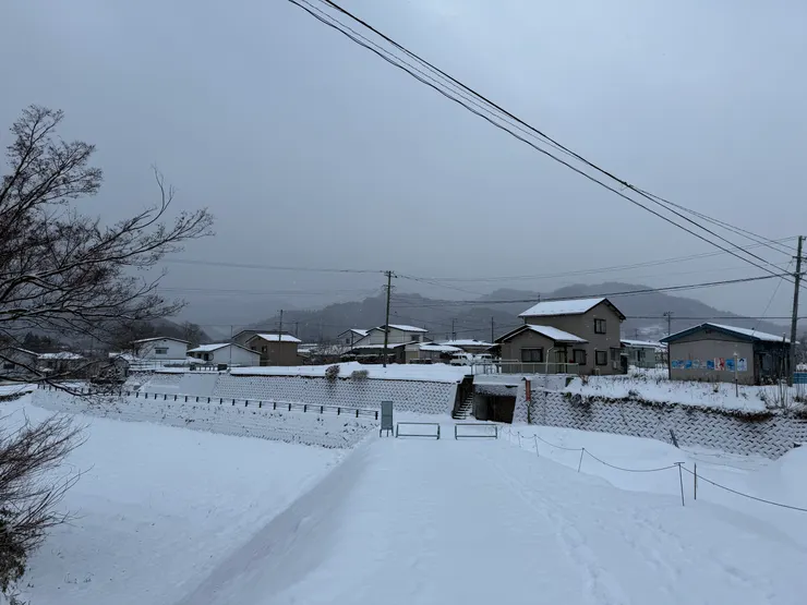 下山，走訪二戶市區。
