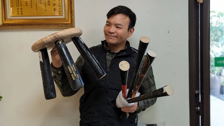 可以看見截斷的球棒與製作棒球椅的全材分配使用。
