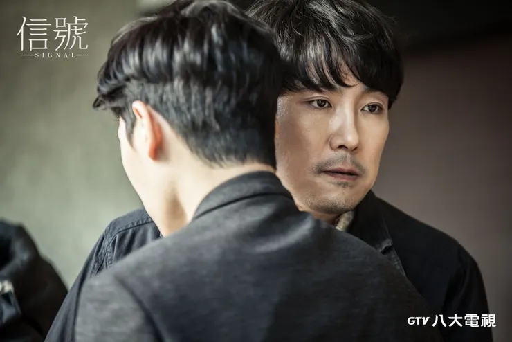 1995年追查大盜案的李材韓