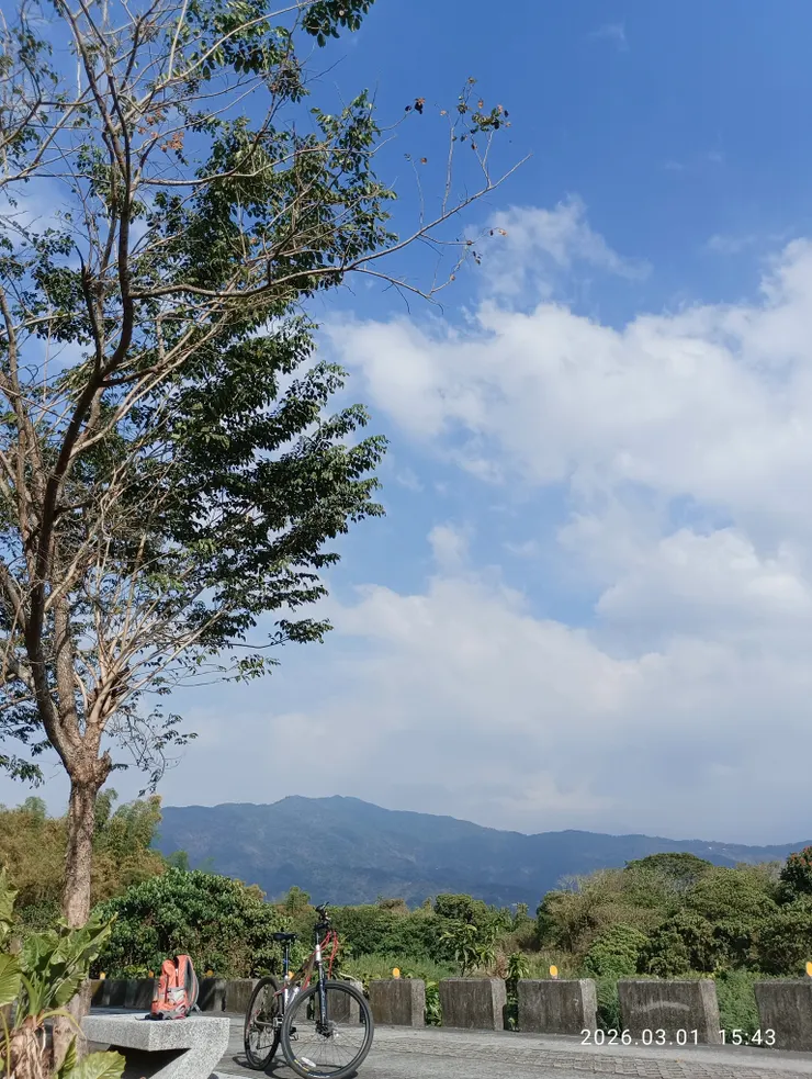 有些寒在怕看山，皆自拍攝