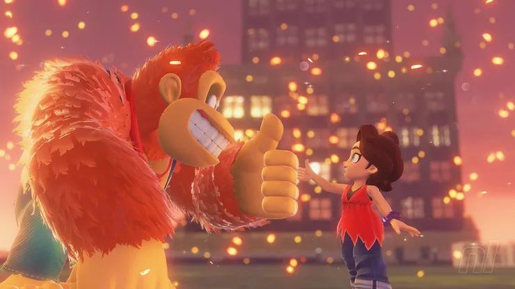 在光芒下擊拳比讚，這段旅程的陪伴化作最單純的笑容。