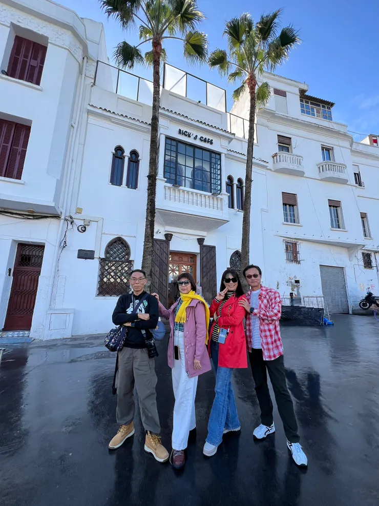 門前的棕梠樹是觸動老闆很重要的因素