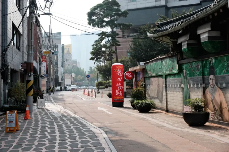 逃離冬天總是濕冷的台北，東北亞的冬季晨光真是又美又舒服。