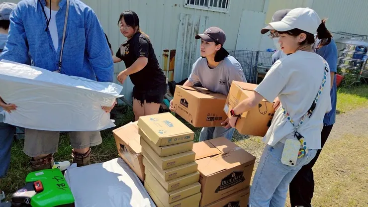 圖說：柴犬聯盟號召送暖，倍力寵物健康食品愛心響應，親自捐贈共50萬元的寵食，為浪浪送上最即時的溫飽。（資料來源：柴犬聯盟）