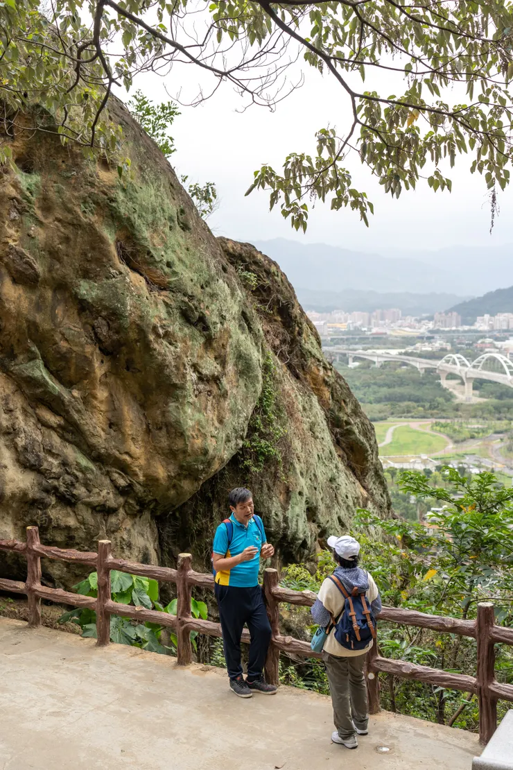 楊國龍爬梳陳映真〈山路〉文本，鶯歌石是小說中的重要場景。