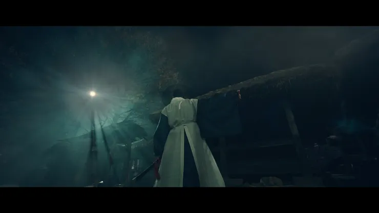 丈夫亂刀殺死造謠的百姓