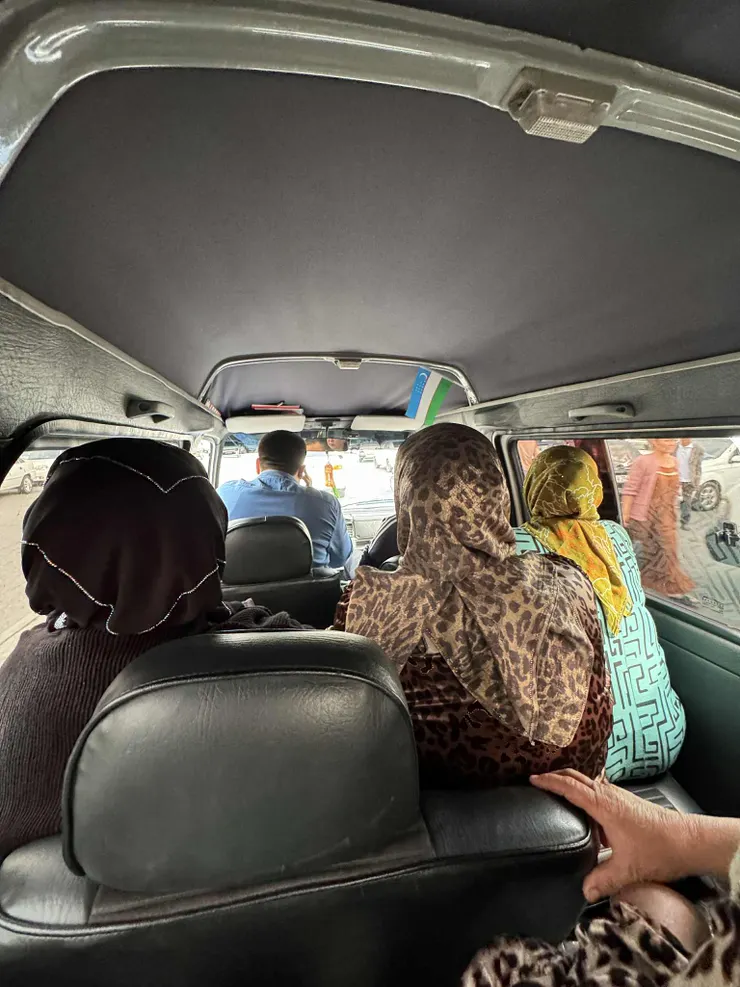 共乘麵包車內部