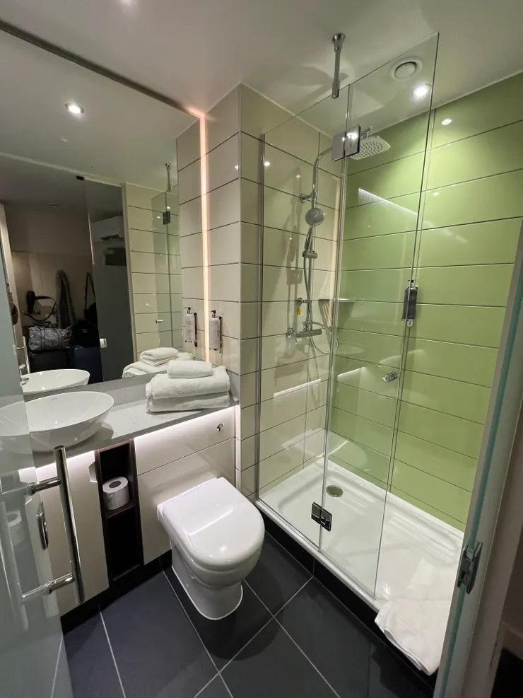 我喜歡這樣簡單又整齊的廁所