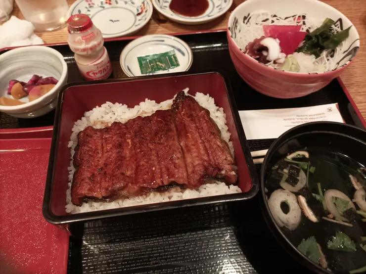 這個鰻魚定食，盛惠3600日元