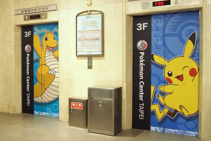 新光三越A11 3F電梯門的設計