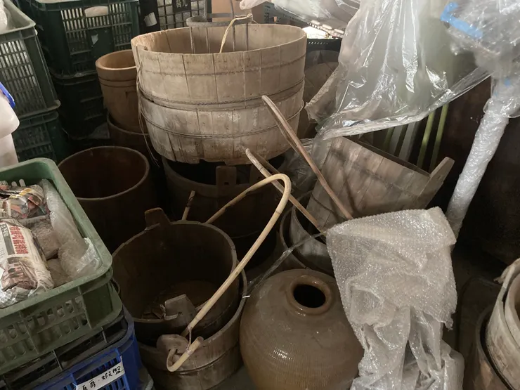 和頭哥回岸內，確認最終要放入《大濛》展區的劇中道具