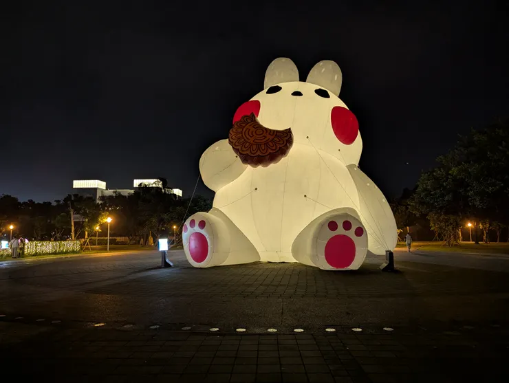 白白胖胖的玉兔