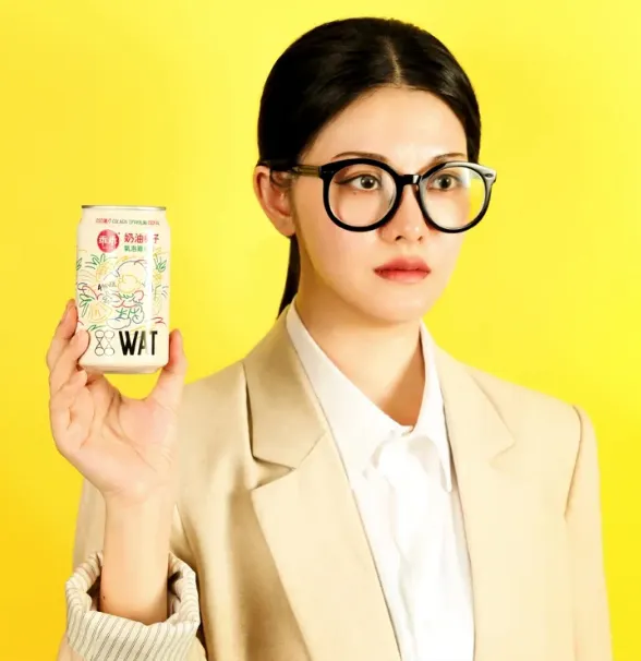 乖乖×WAT聯名「奶油椰子」氣泡雞尾酒。