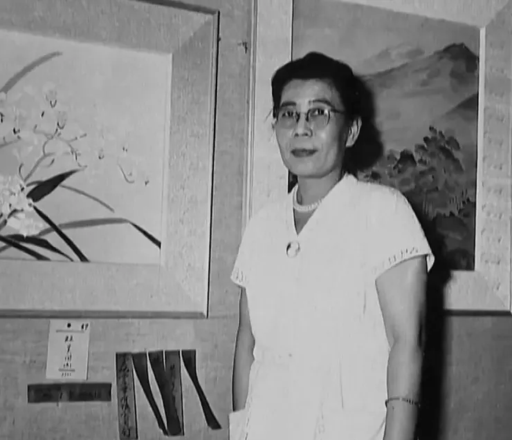 1958年陳進於個展會場